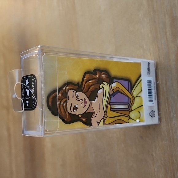 FiGPiN - Disney Princess Belle #226 - Picture 6 of 7